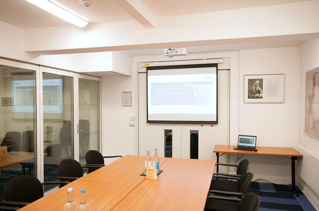 Photo of a medium sized meeting room in a boardroom style
