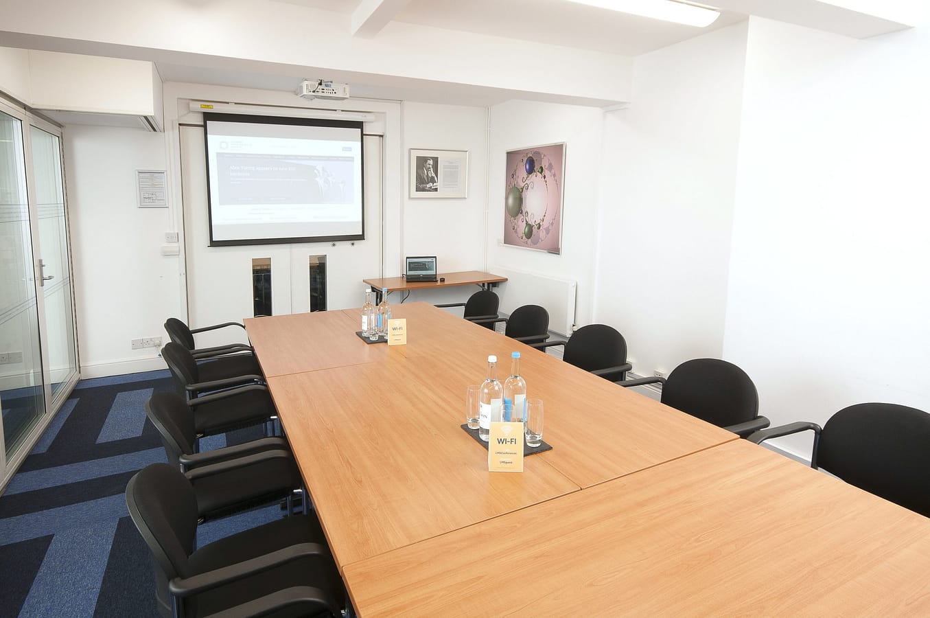 Photo of a medium sized meeting room in a boardroom style